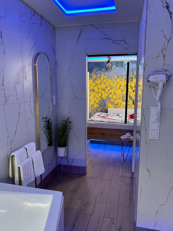 Apartament Love Centrum z dużą wanną dla Dwojga Gniezno Zewnętrze zdjęcie