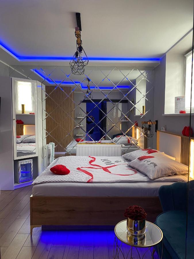 Apartament Love Centrum z dużą wanną dla Dwojga Gniezno Zewnętrze zdjęcie