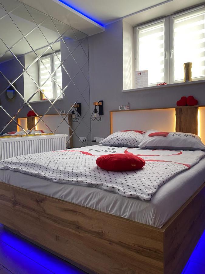 Apartament Love Centrum z dużą wanną dla Dwojga Gniezno Zewnętrze zdjęcie