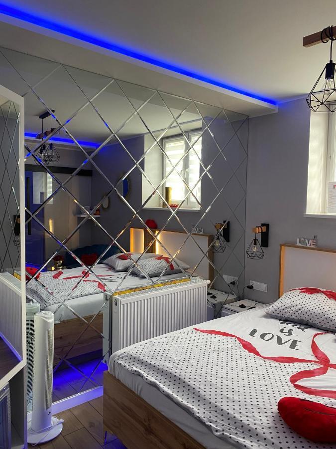 Apartament Love Centrum z dużą wanną dla Dwojga Gniezno Zewnętrze zdjęcie