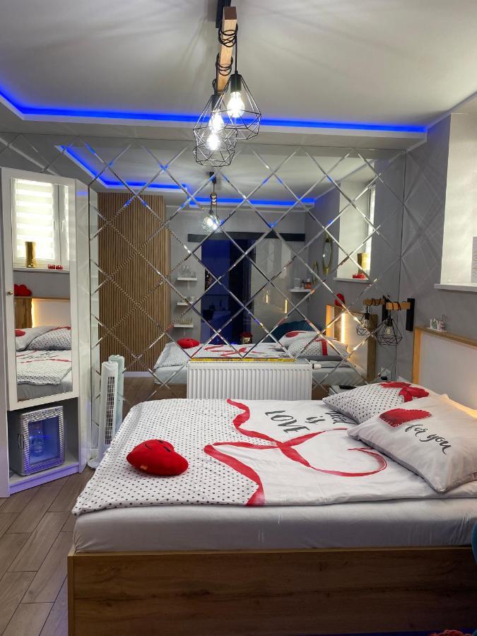 Apartament Love Centrum z dużą wanną dla Dwojga Gniezno Zewnętrze zdjęcie