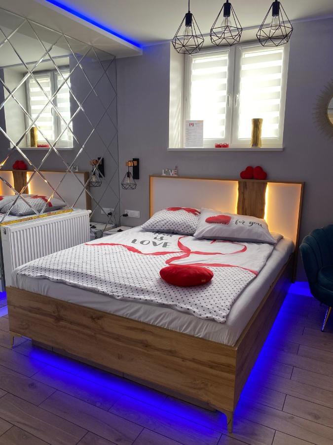Apartament Love Centrum z dużą wanną dla Dwojga Gniezno Zewnętrze zdjęcie